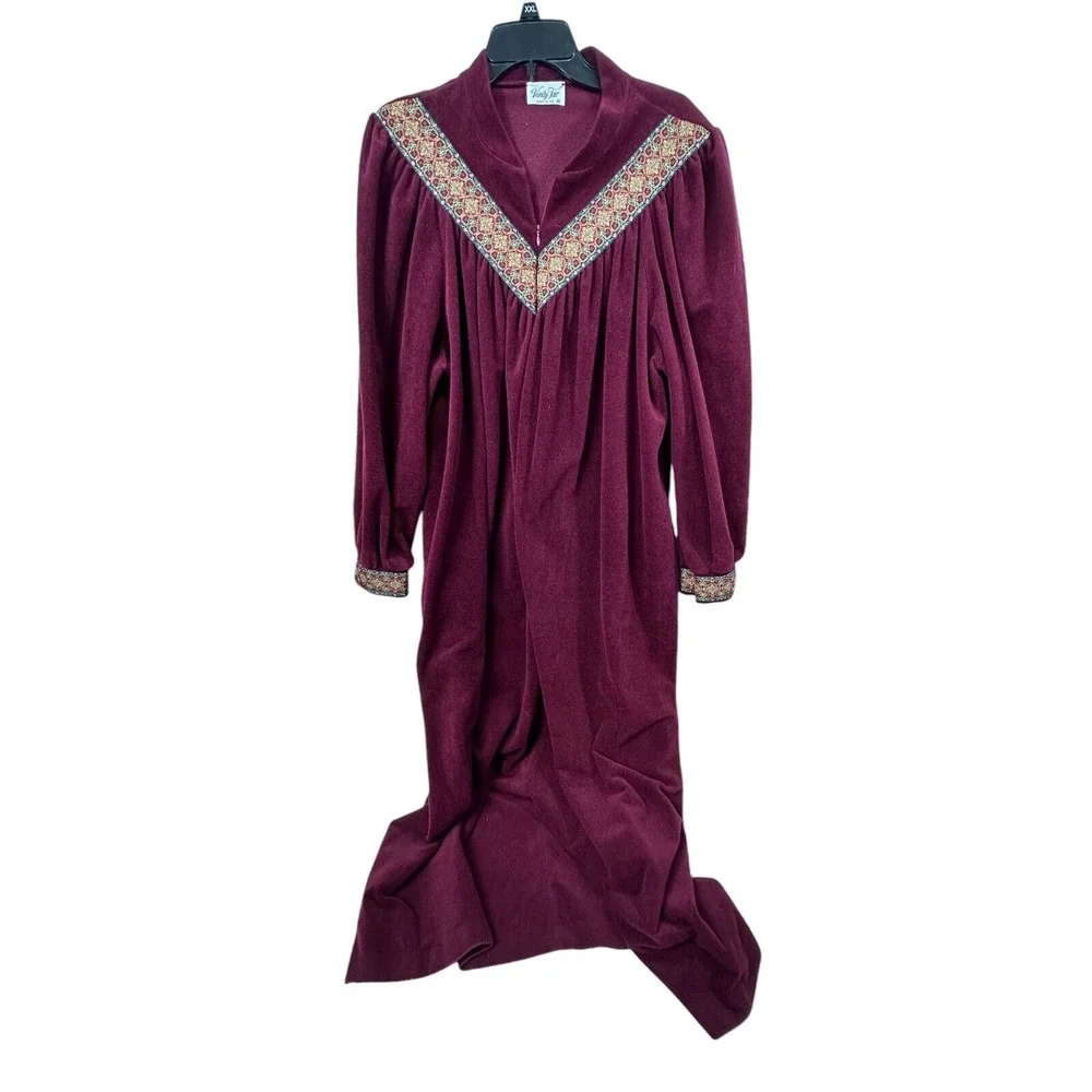 VTG XL VANITY FAIR FLEECE ROBE HOUSECOAT Burgandy Metallic Accents 1/2 Zippered